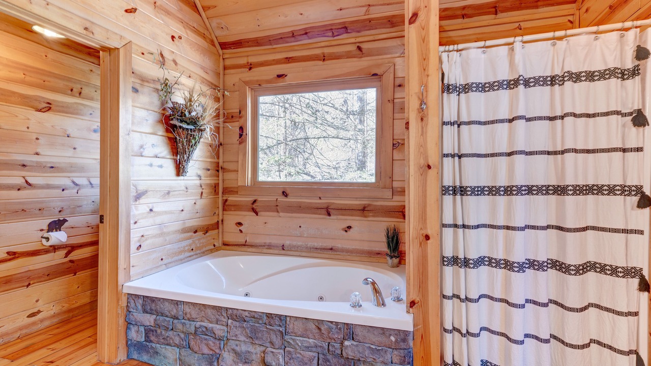 Photo of Bathroom in Ellijay