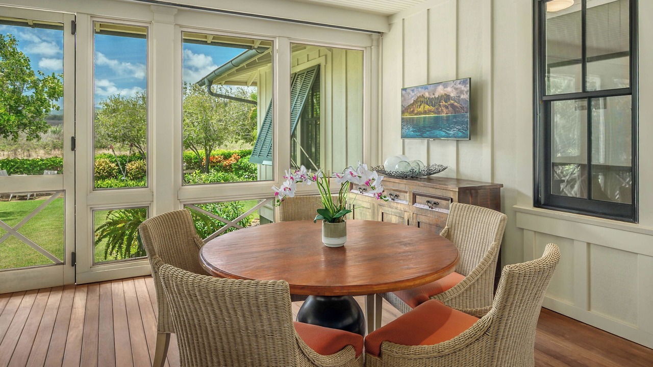 Photo of Livingroom in Poipu