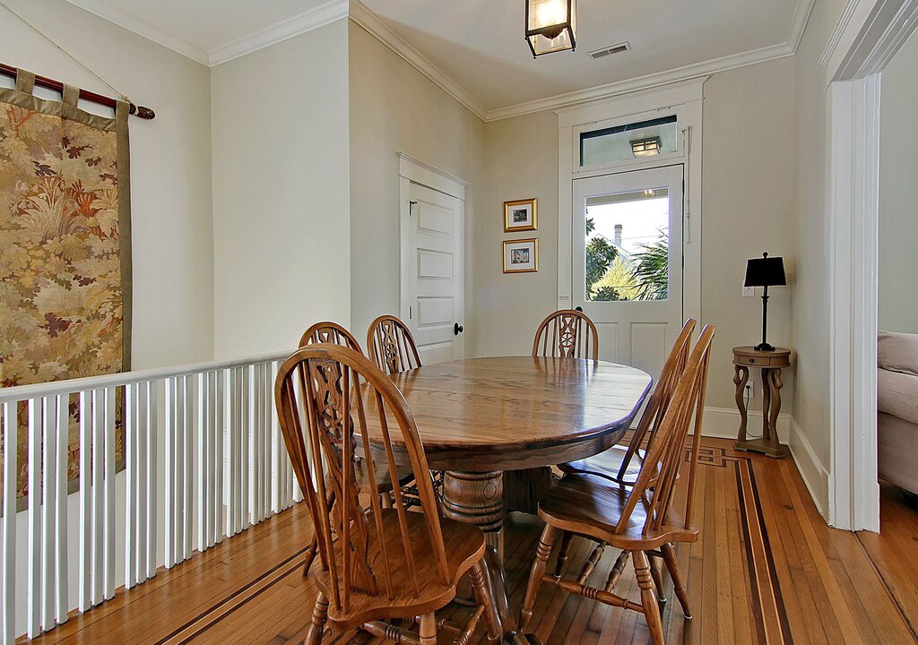 Photo of Livingroom in Cannonborough Elliotborough