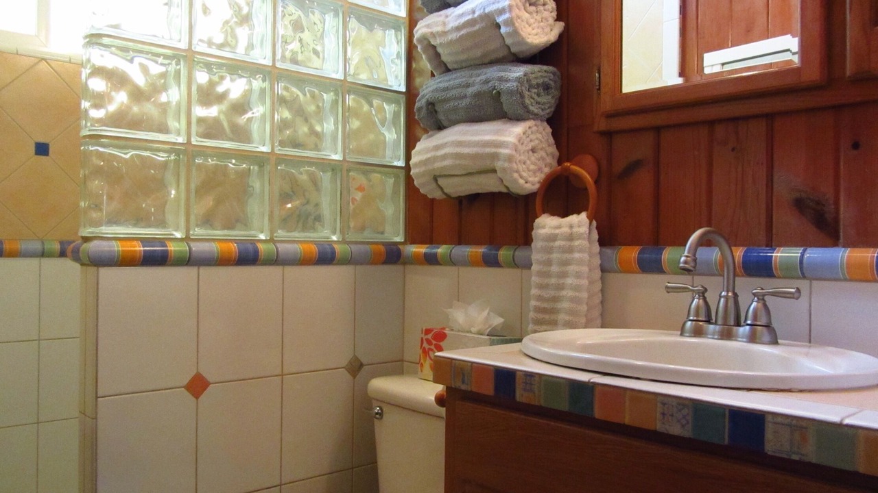 Photo of Bathroom in Hanalei Palms