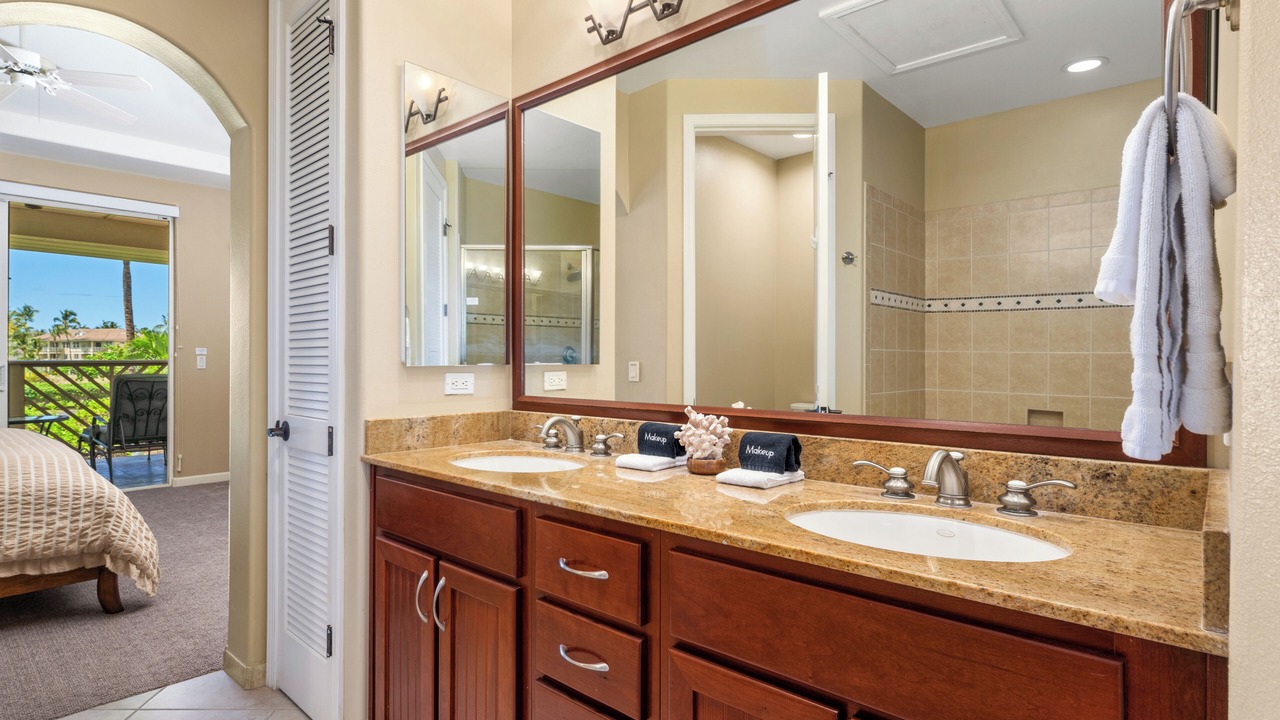 Photo of Bathroom in Waikoloa