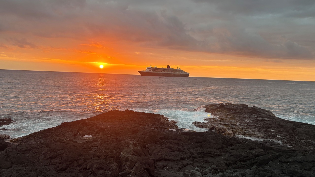 Photo of Others in Kahaluu Bay