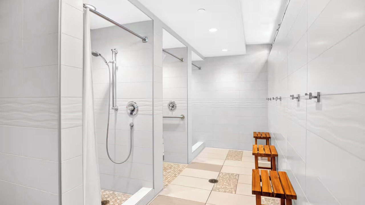Photo of Bedroom in Waikiki
