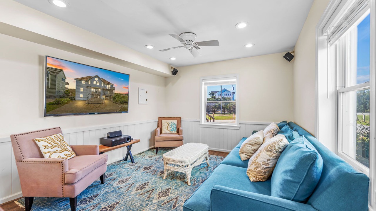 Photo of Bedroom in Waves