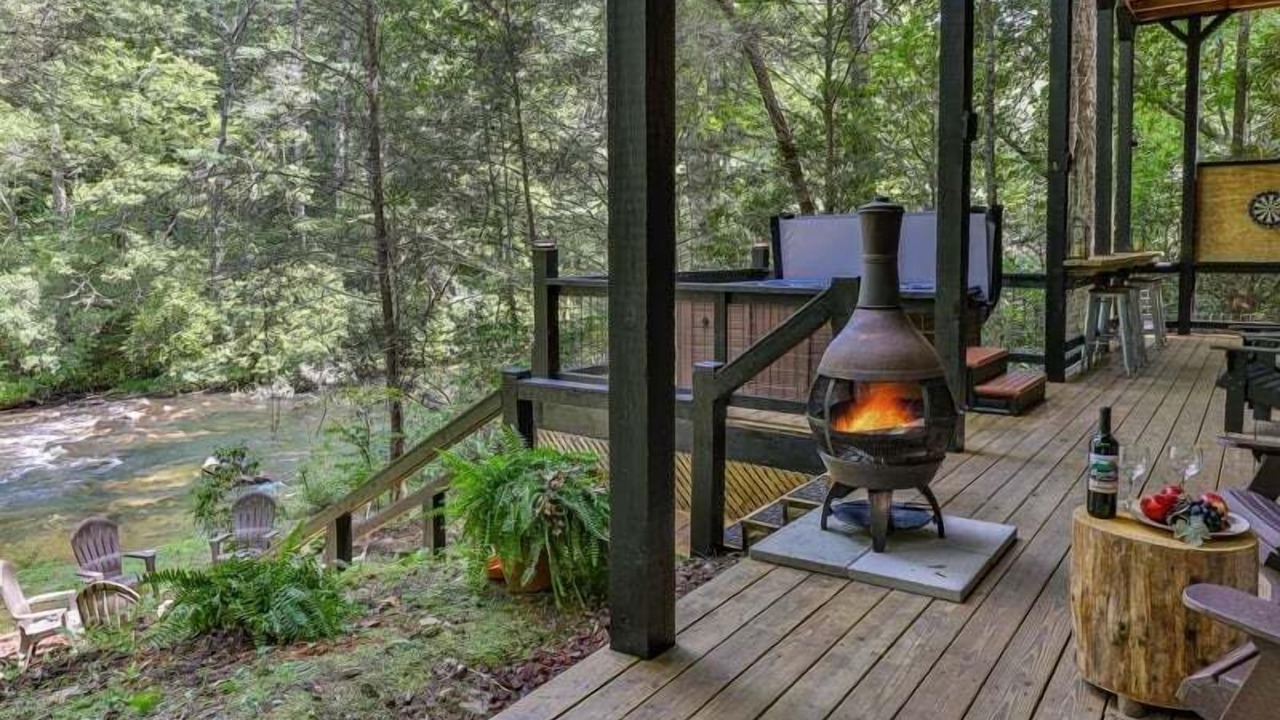 Photo of Patio Balcony in Ellijay