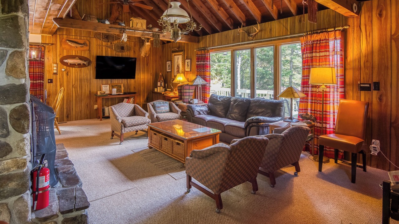 Photo of Livingroom in Rangeley