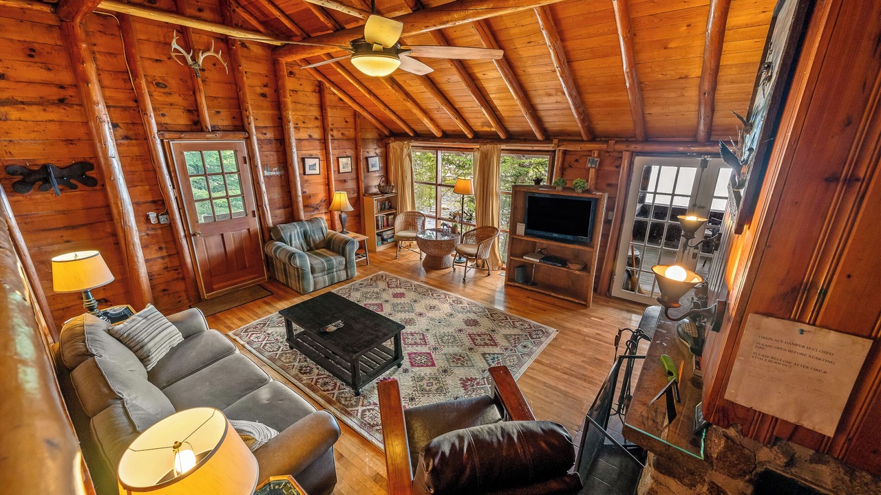 Photo of Livingroom in Rangeley
