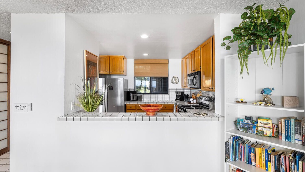 Photo of Kitchen in Kahaluu-Keauhou