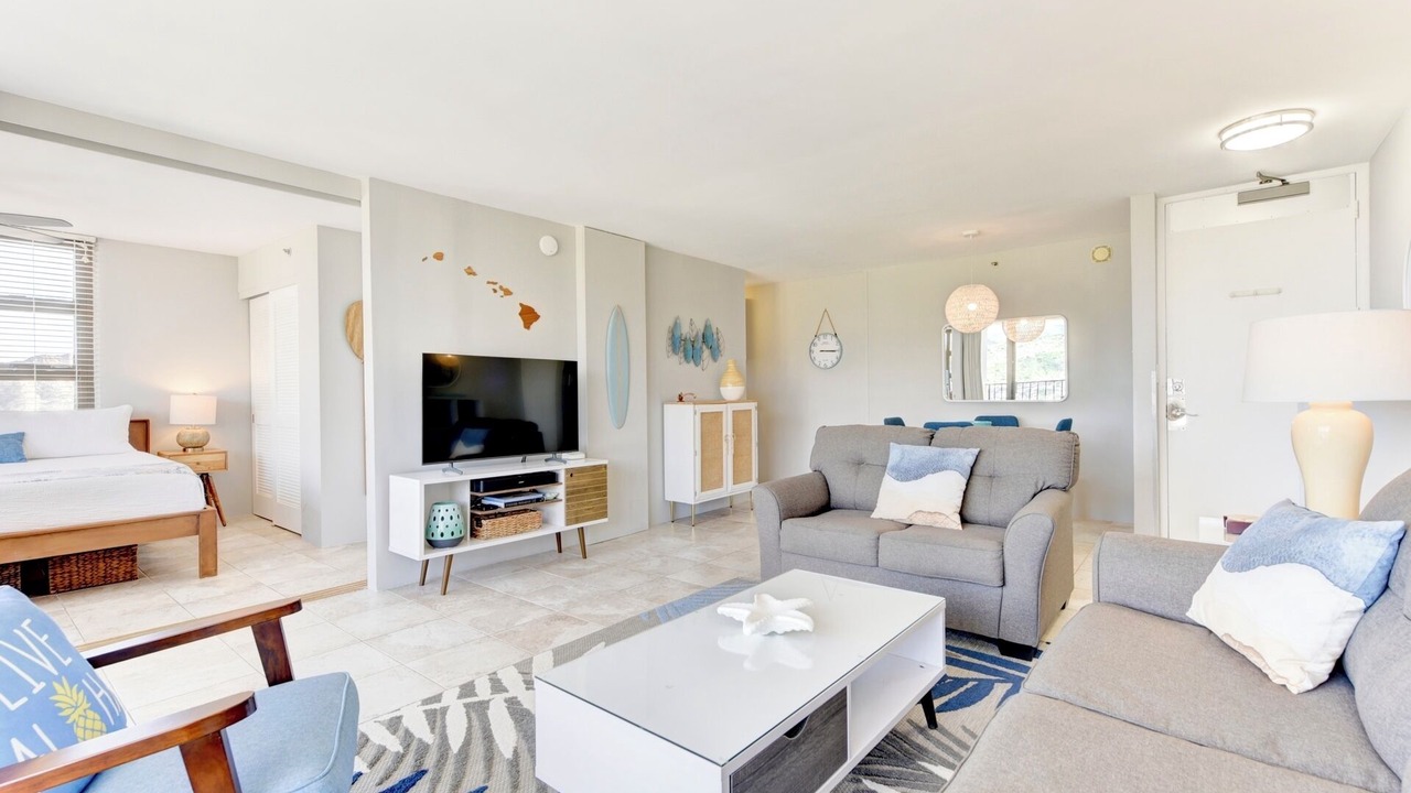Photo of Livingroom in Waikiki