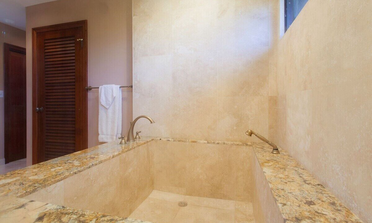 Photo of Bathroom in Kapalua