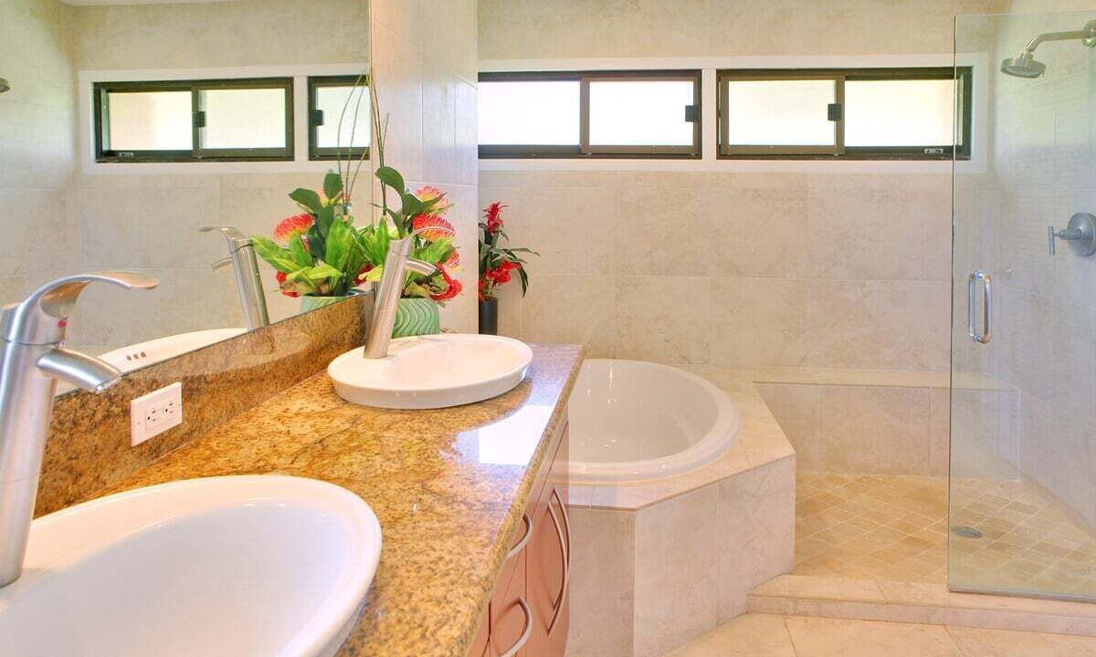 Photo of Bathroom in Kapalua