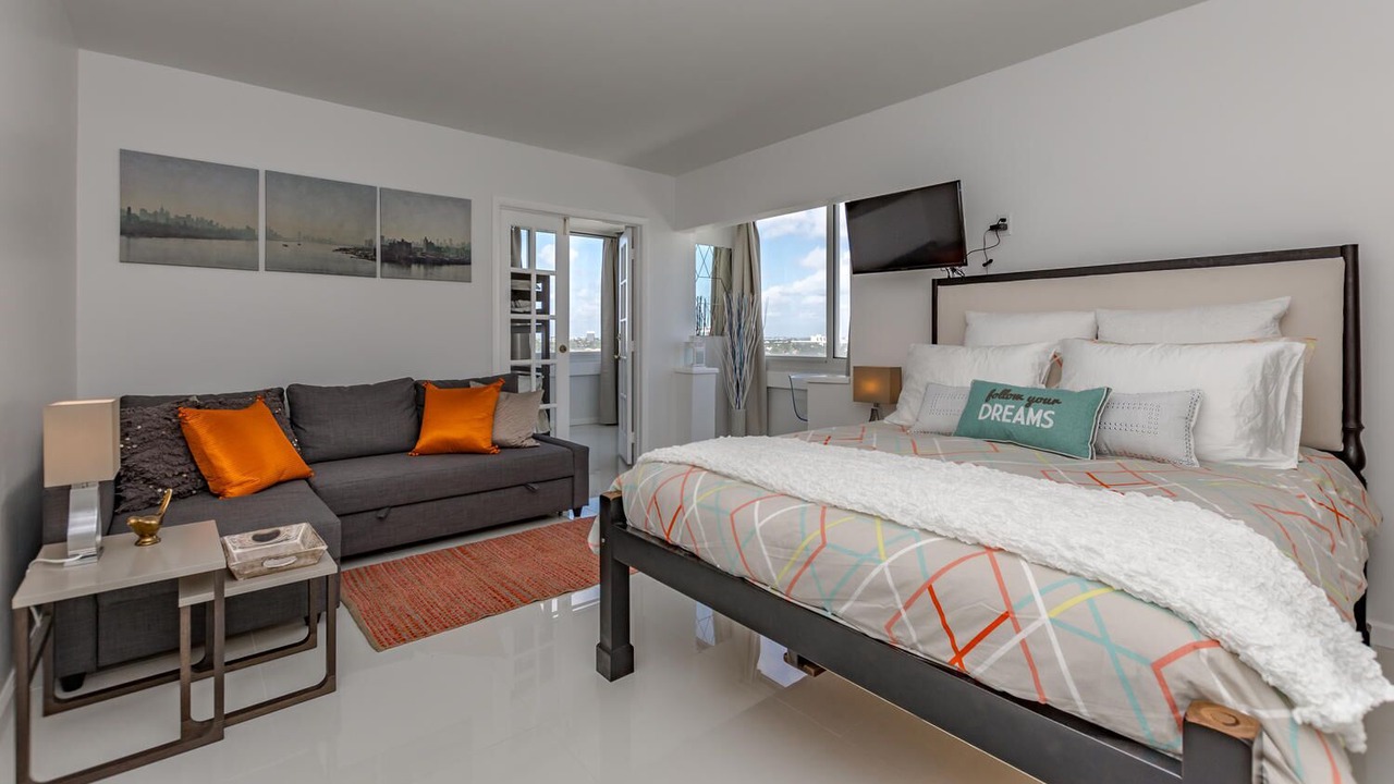 Photo of Bedroom in Galt Mile
