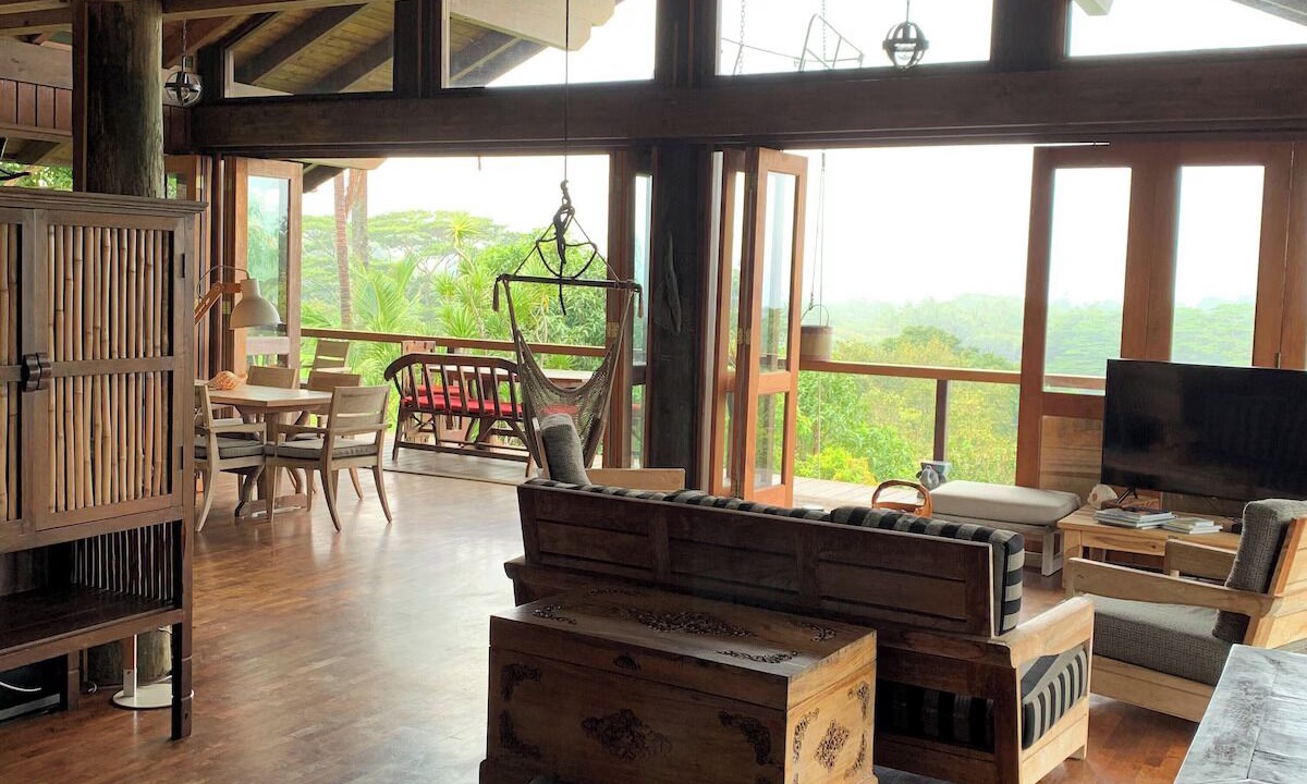 Photo of Livingroom in Pauwela