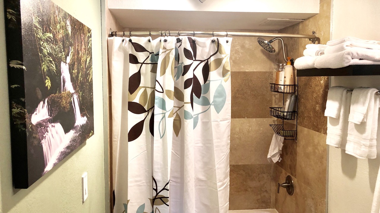 Photo of Bathroom in Waikiki