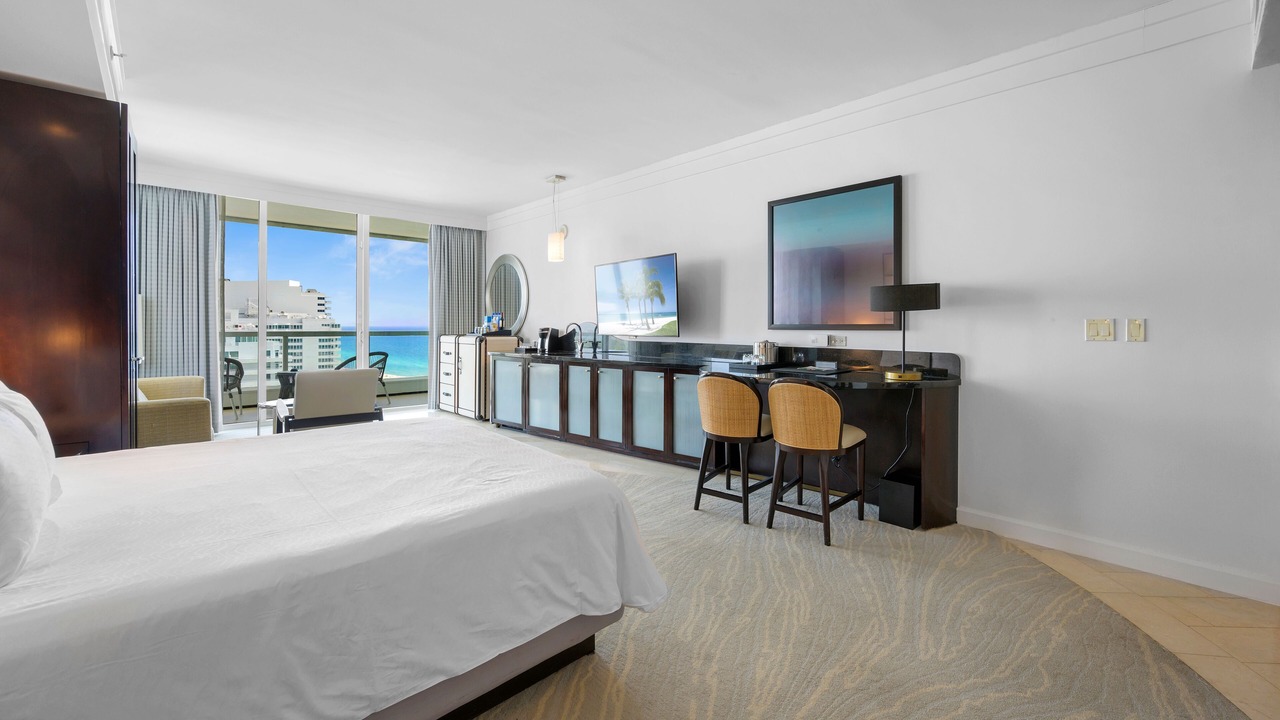 Photo of Bedroom in Mid Beach