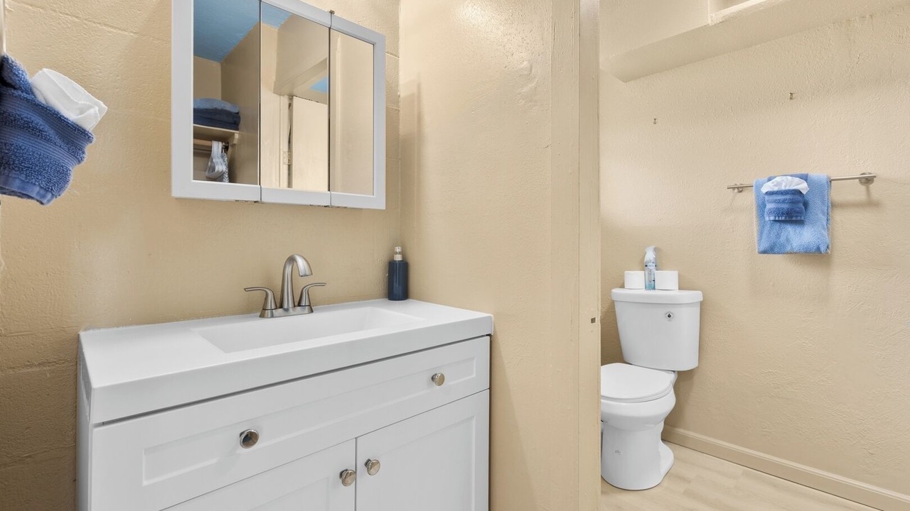 Photo of Bathroom in Keaukaha