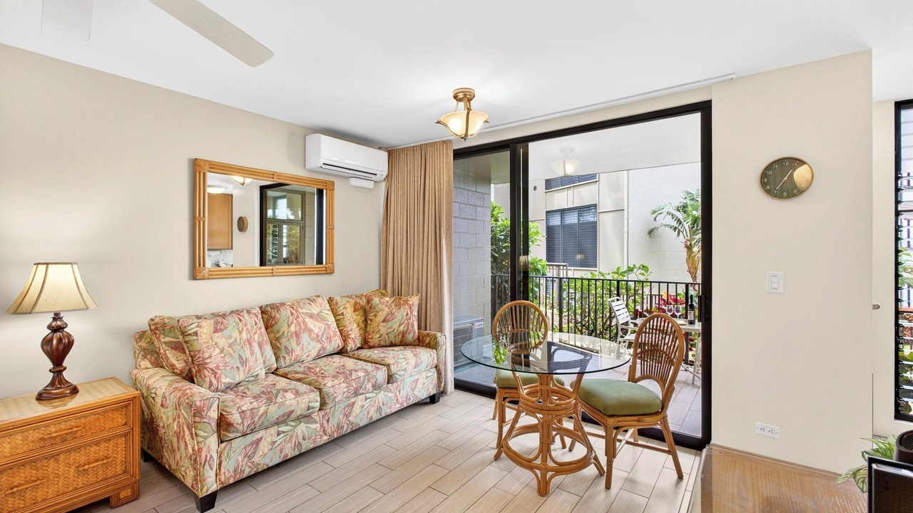 Photo of Livingroom in Kahana