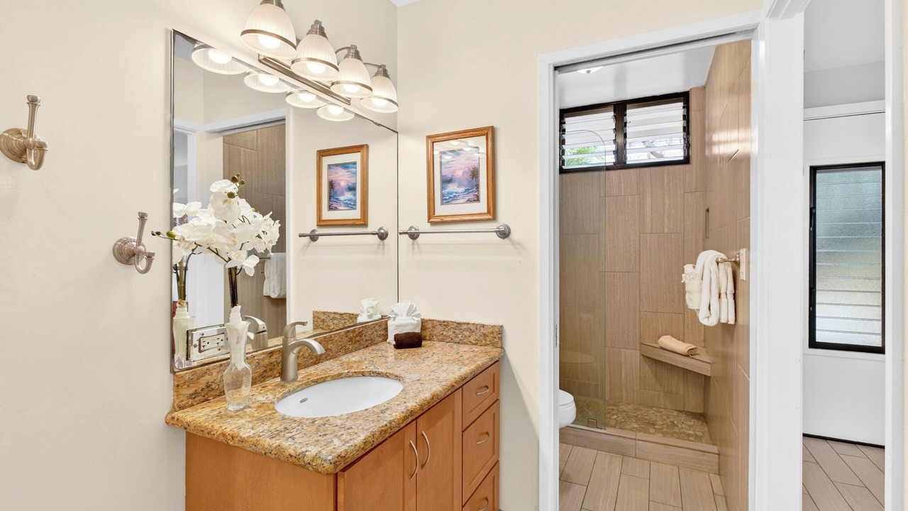 Photo of Bathroom in Kahana