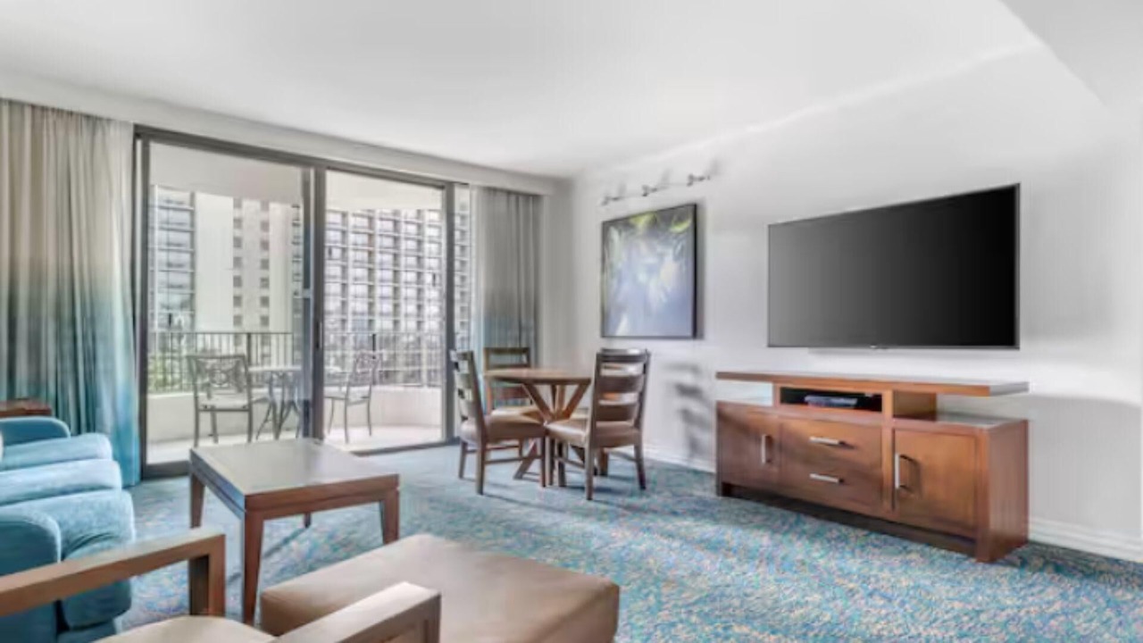 Photo of Livingroom in Waikiki