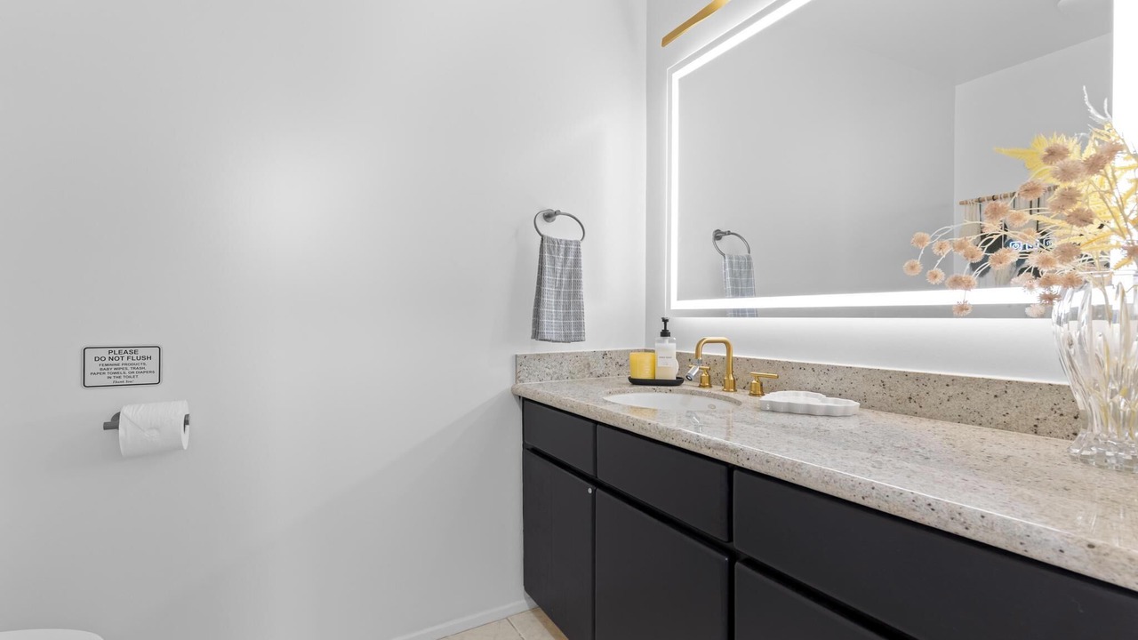 Photo of Bathroom in Kona Palisades
