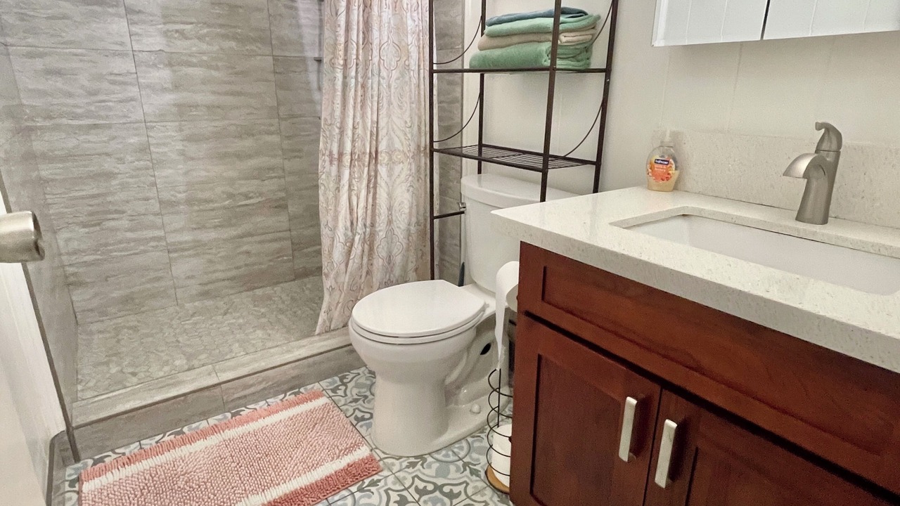 Photo of Bathroom in Ewa