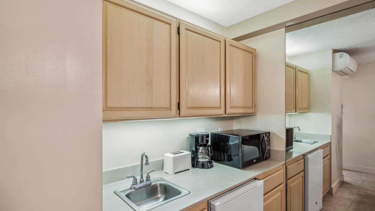 Photo of Kitchen in Kahana