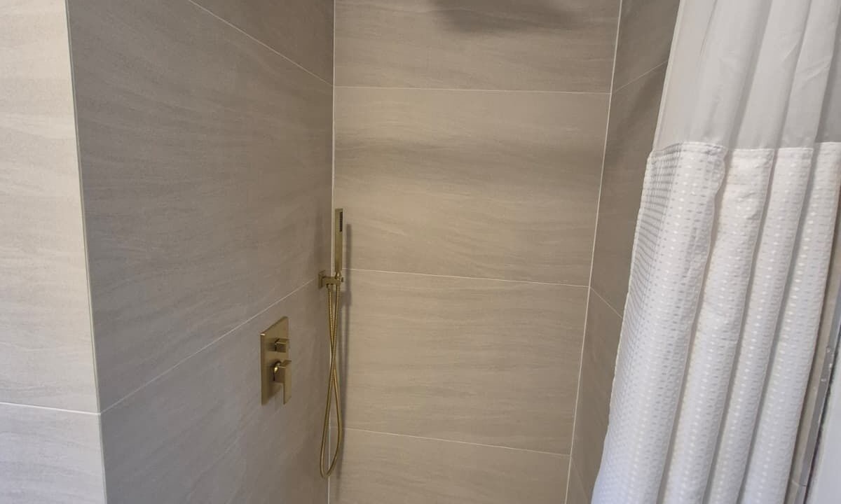 Photo of Bathroom in Ewa