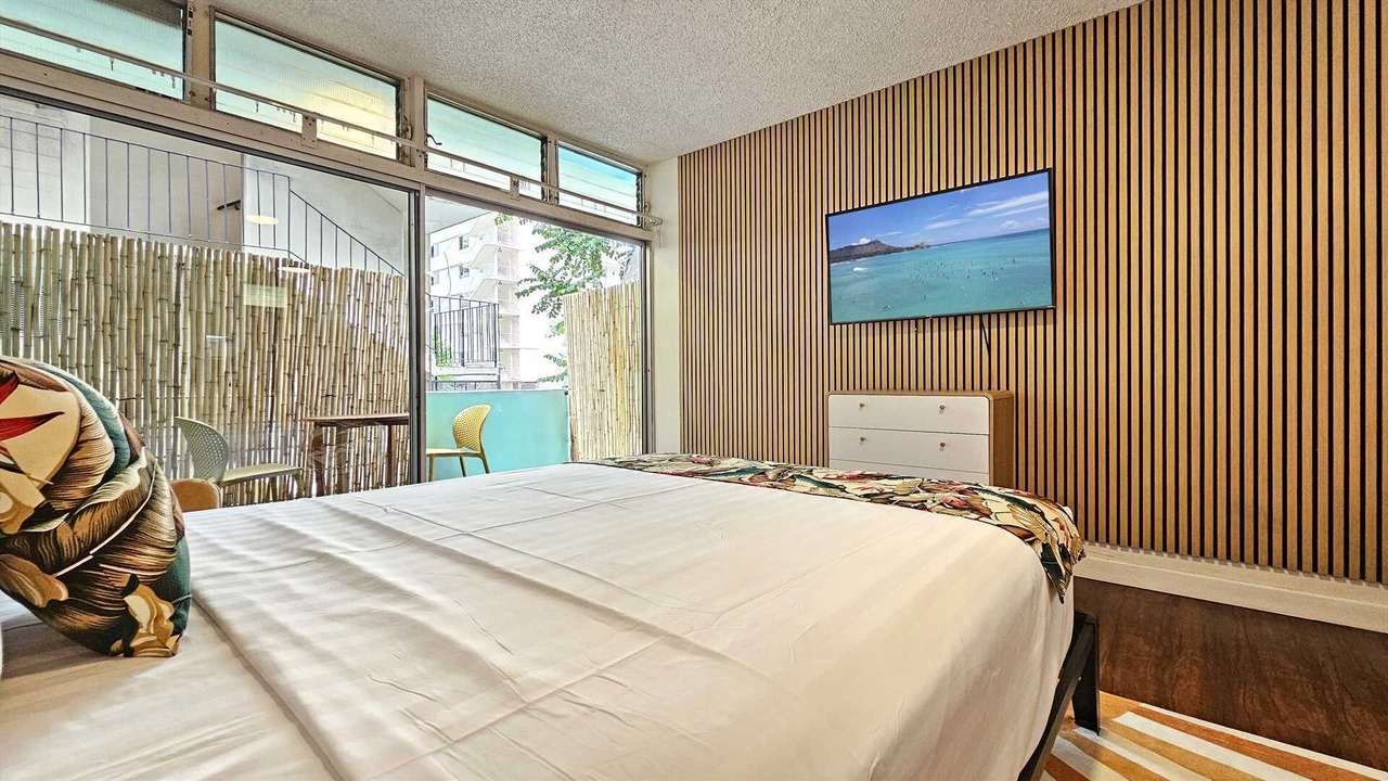 Photo of Bedroom in Waikiki