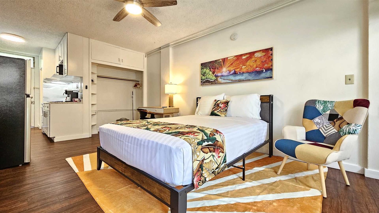 Photo of Bedroom in Waikiki