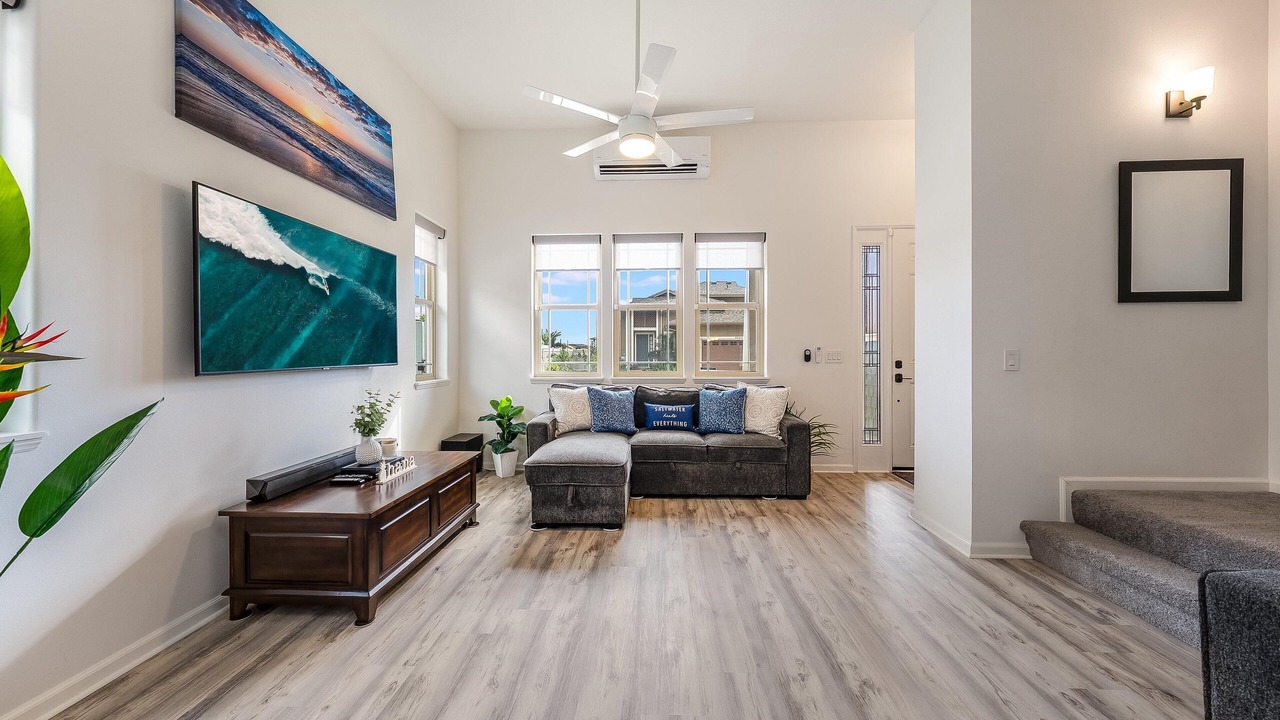 Photo of Livingroom in Makaha Valley
