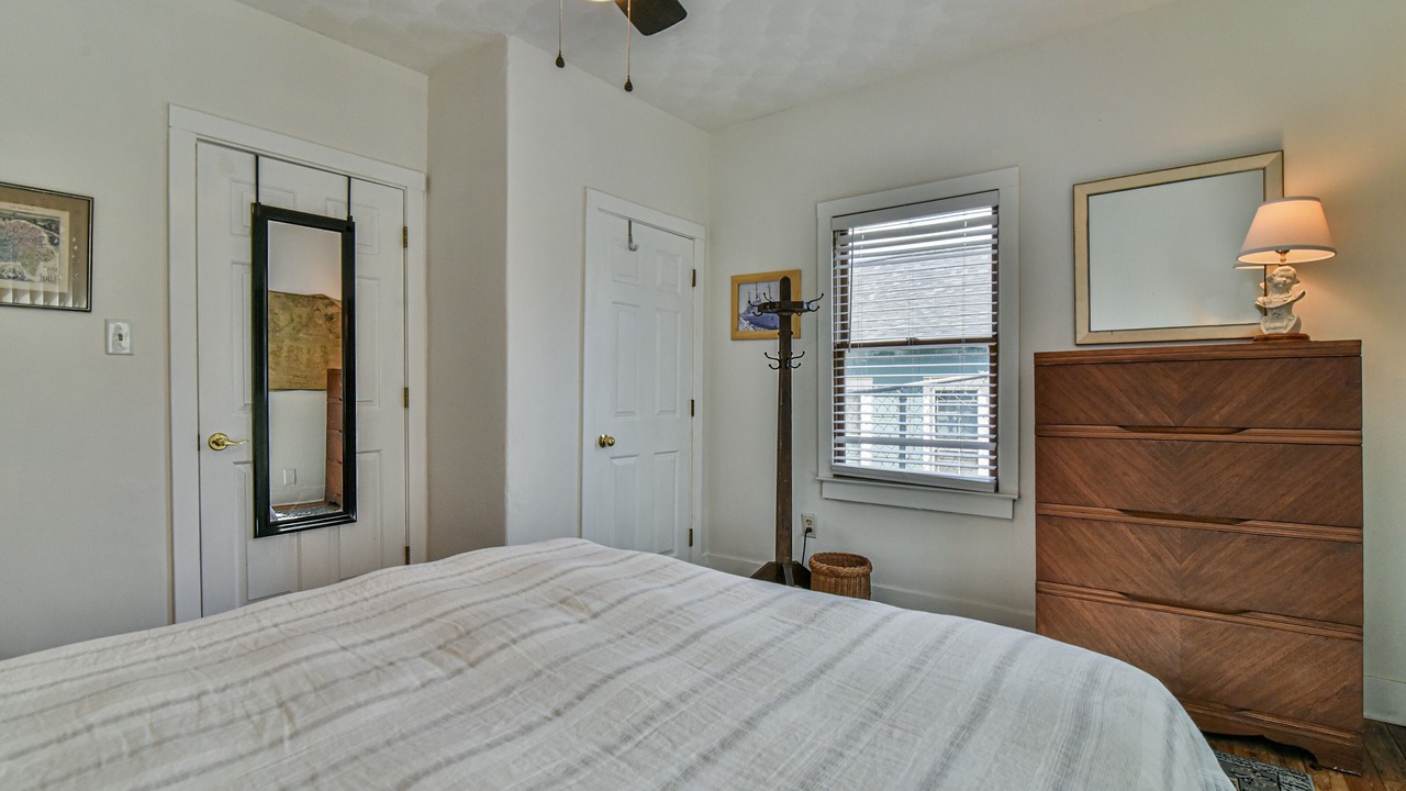 Photo of Bedroom in Historic Montford