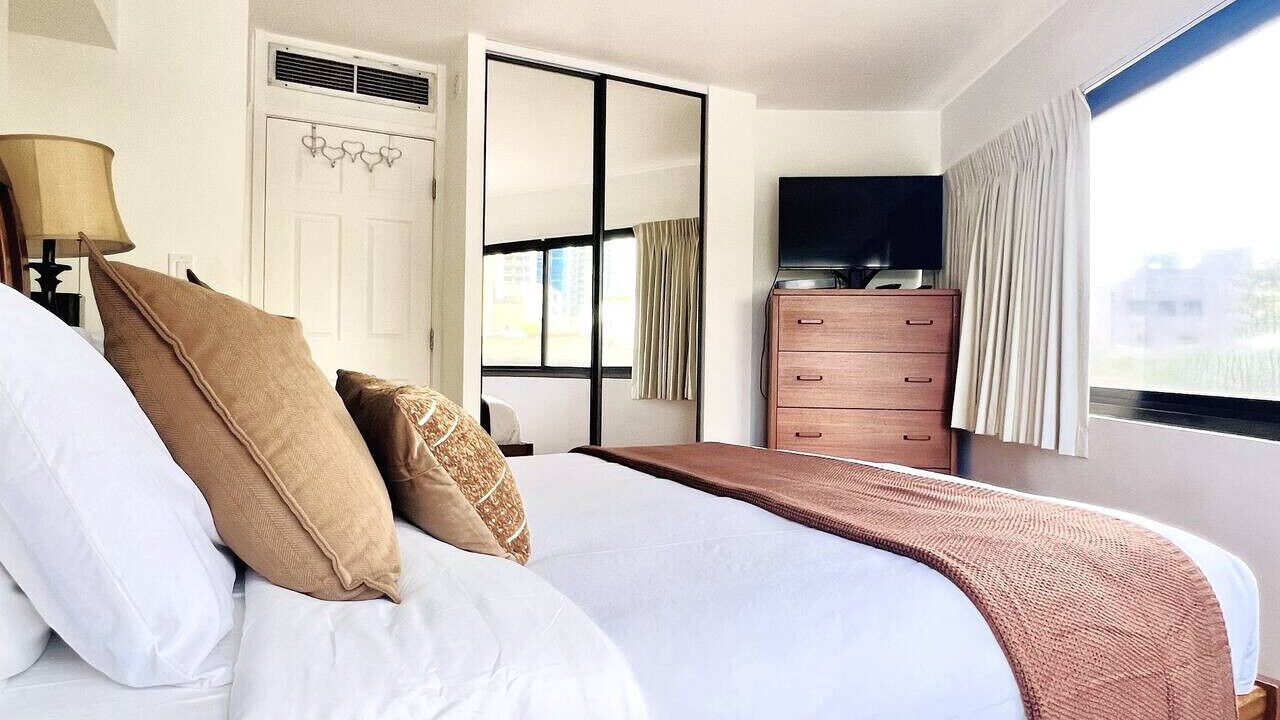 Photo of Bedroom in Downtown Honolulu