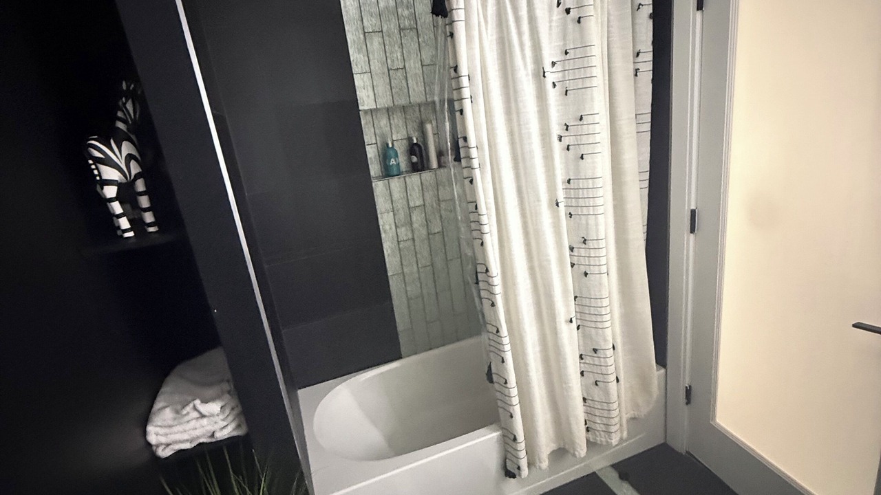 Photo of Bathroom in North Bergen