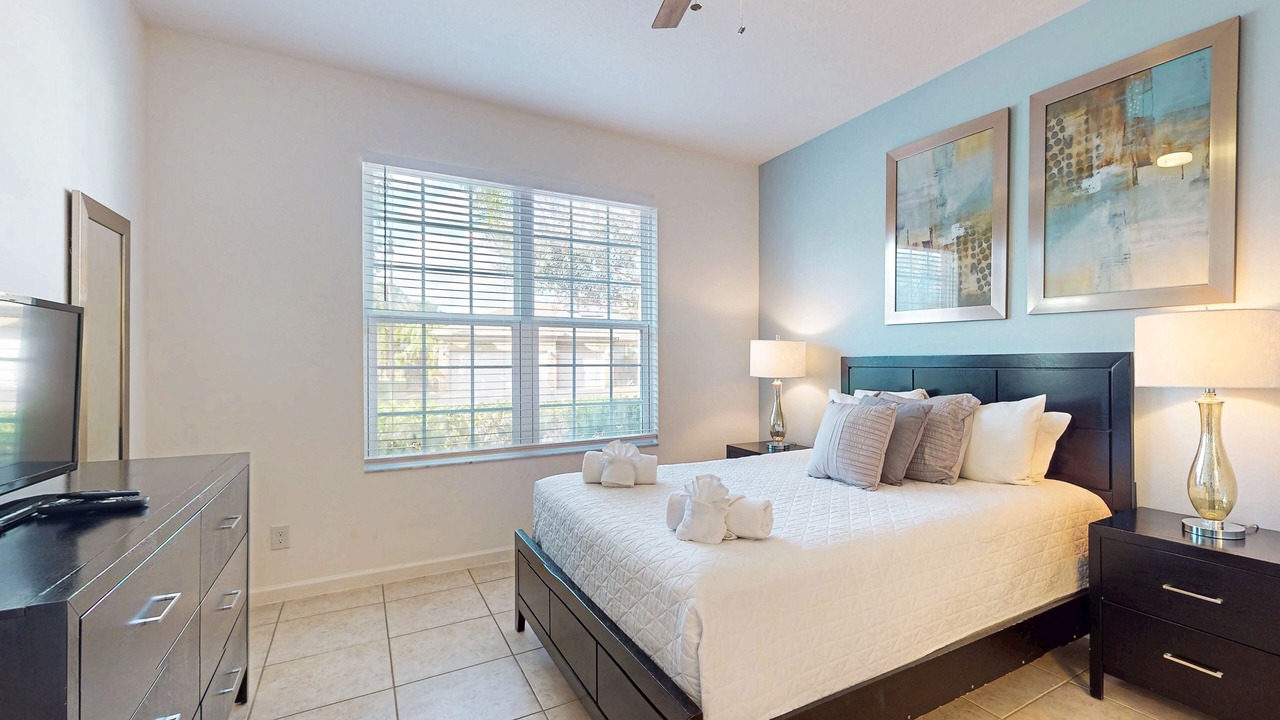 Photo of Bedroom in Watersong