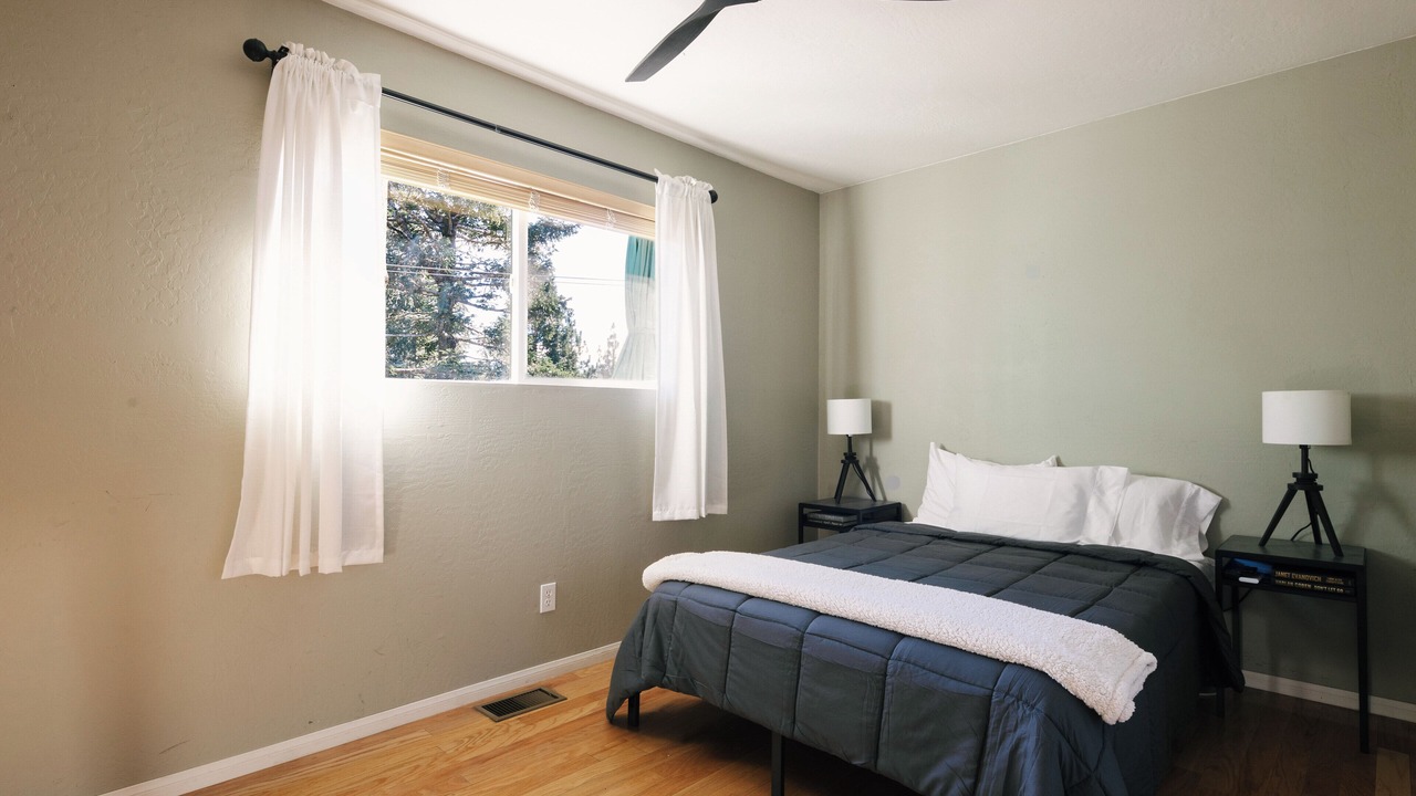 Photo of Bedroom in Arrowhead Villas