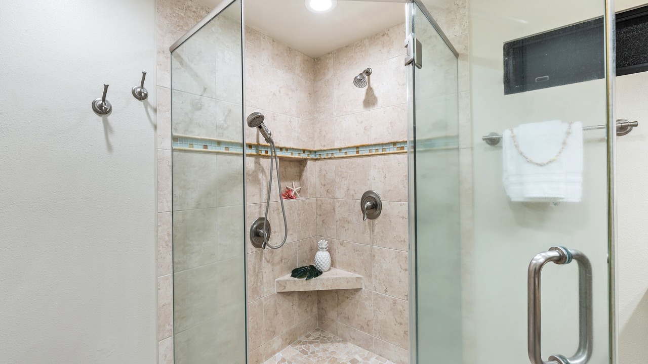 Photo of Bathroom in Kahana