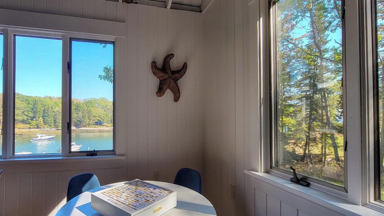 Photo of Bedroom in Isle of Springs