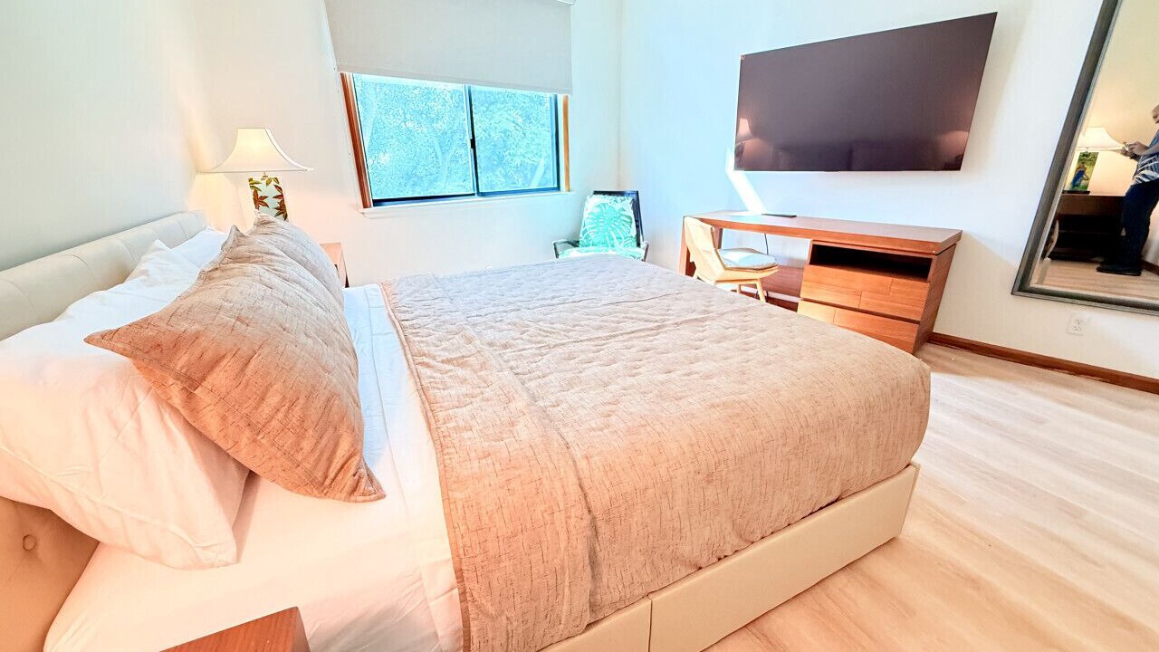 Photo of Bedroom in Waikiki