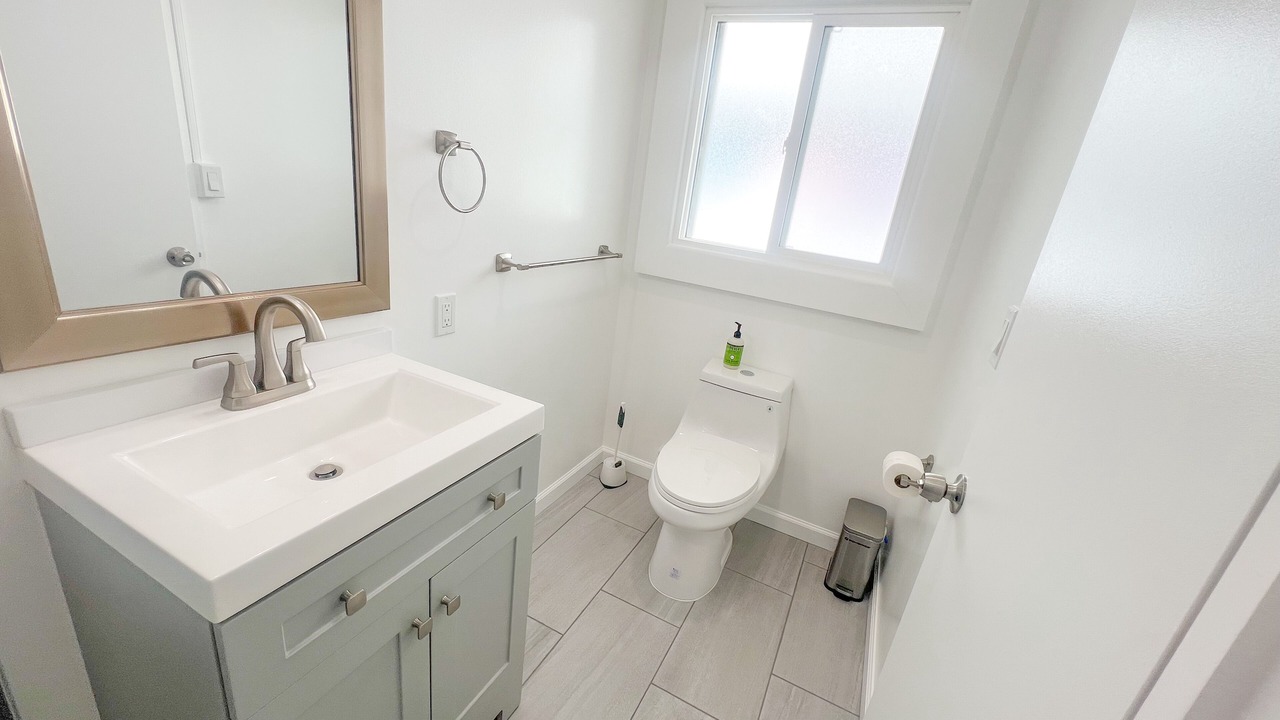 Photo of Bathroom in McCully - Moiliili