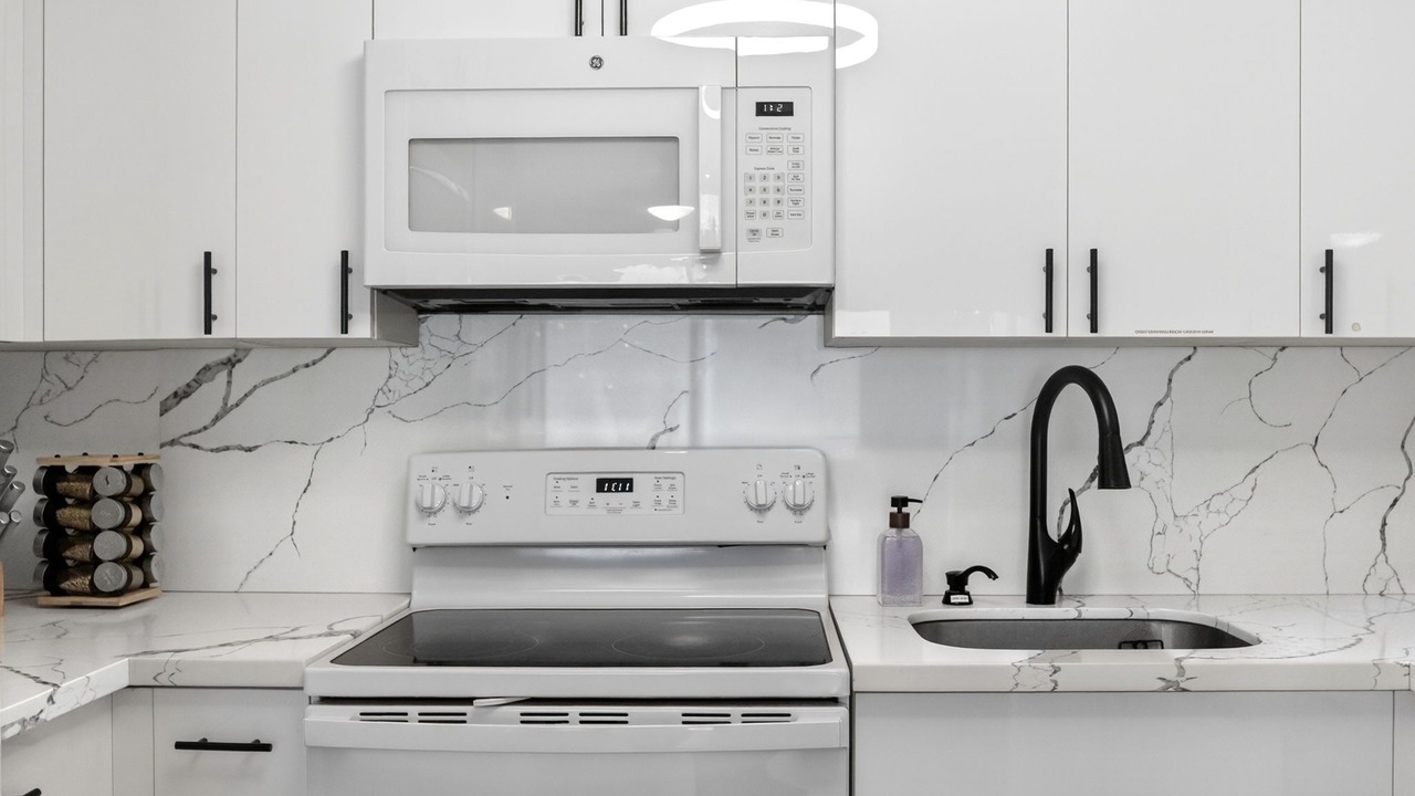 Photo of Kitchen in Waikiki