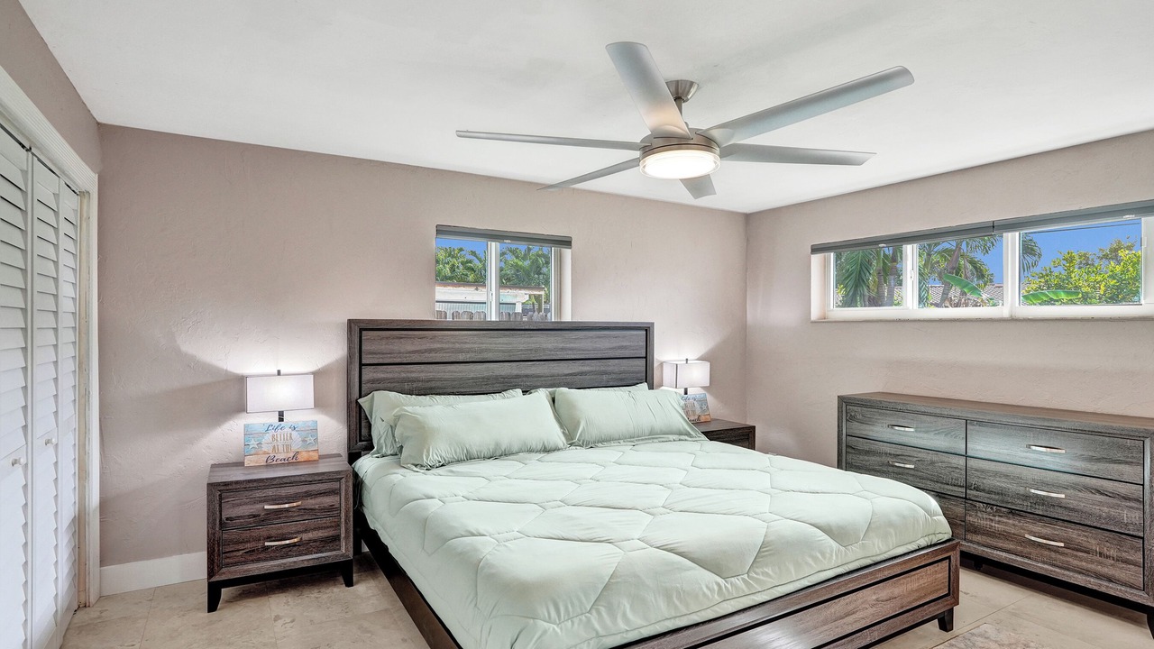 Photo of Bedroom in Sunset