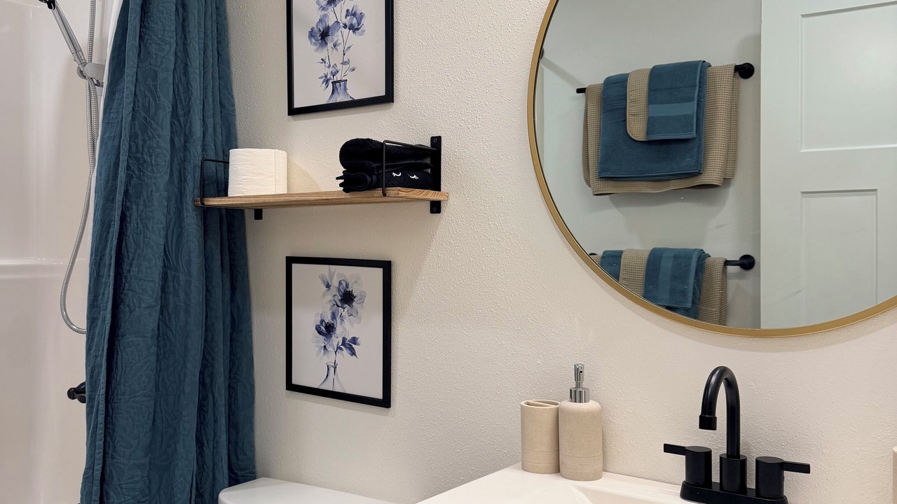 Photo of Bathroom in Diamond Ridge