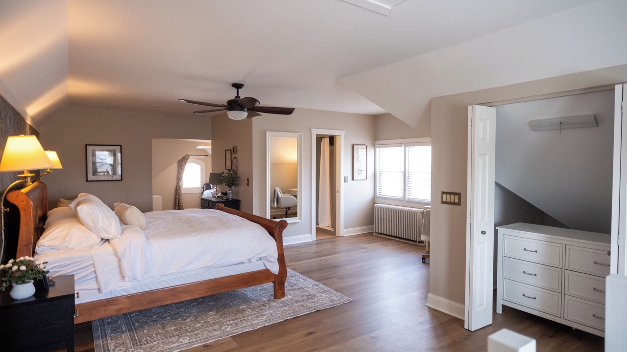 Photo of Bedroom in Elgin