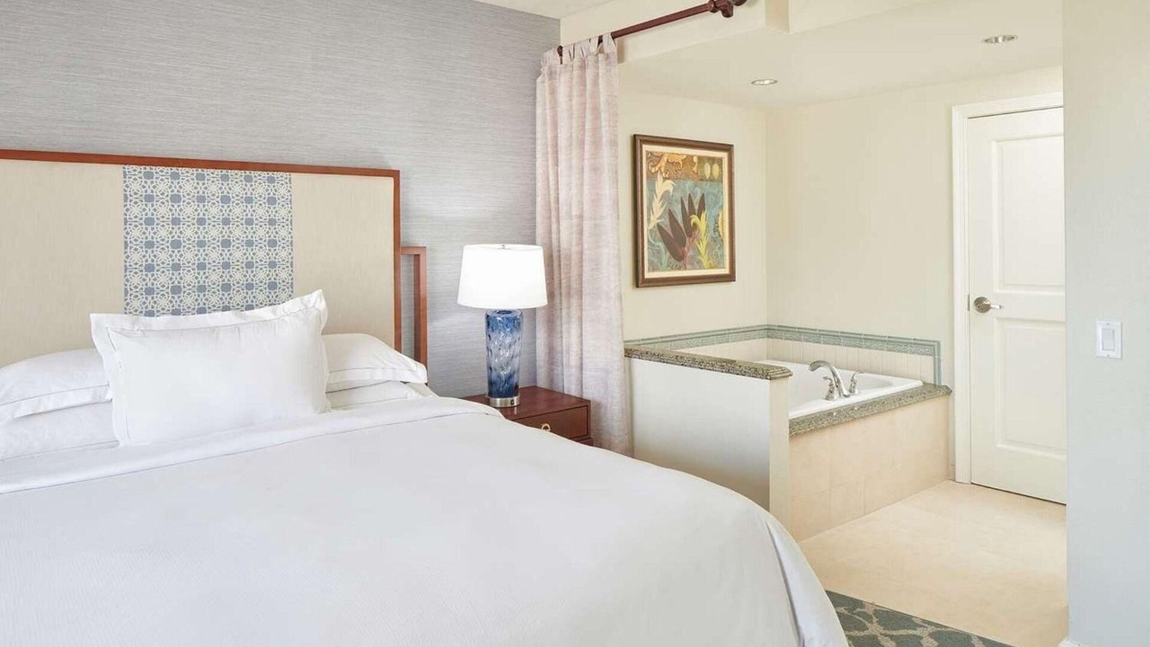 Photo of Bedroom in Waikiki