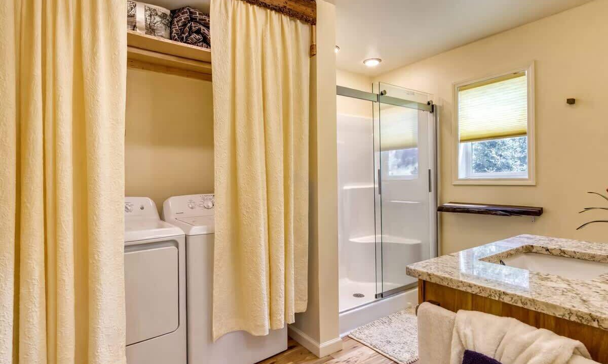 Photo of Bathroom in Chalet Village North