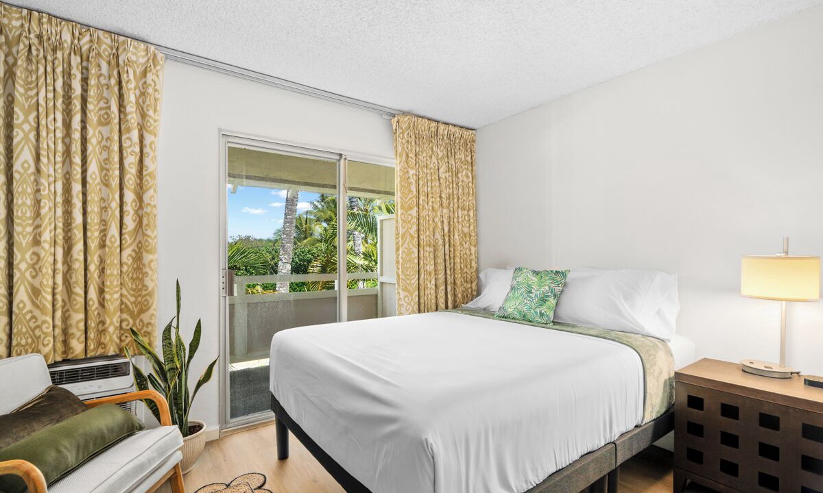 Photo of Bedroom in Wailua