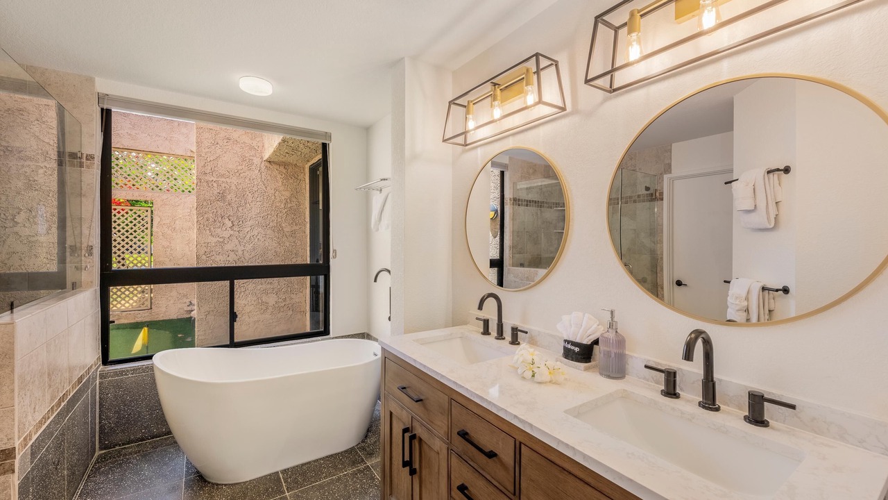 Photo of Bathroom in Waikoloa