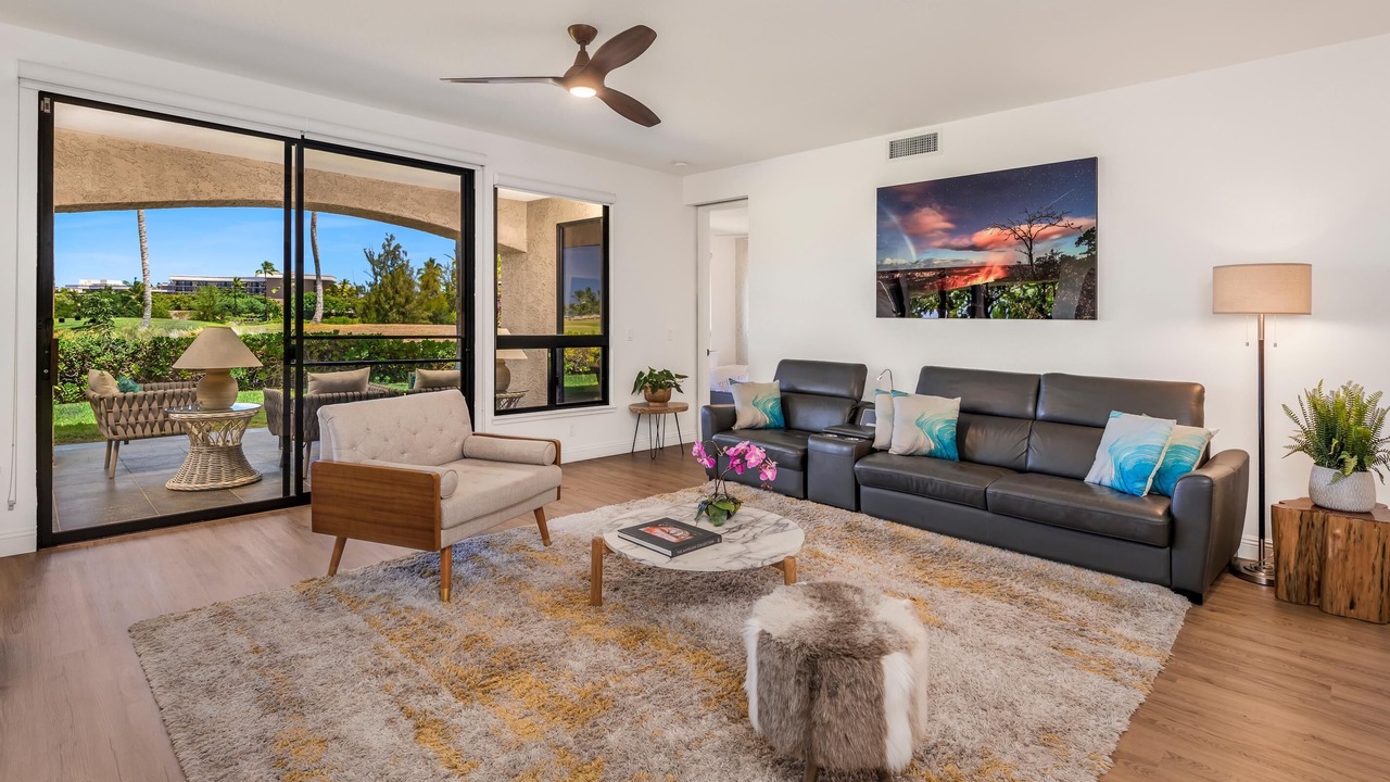 Photo of Livingroom in Waikoloa
