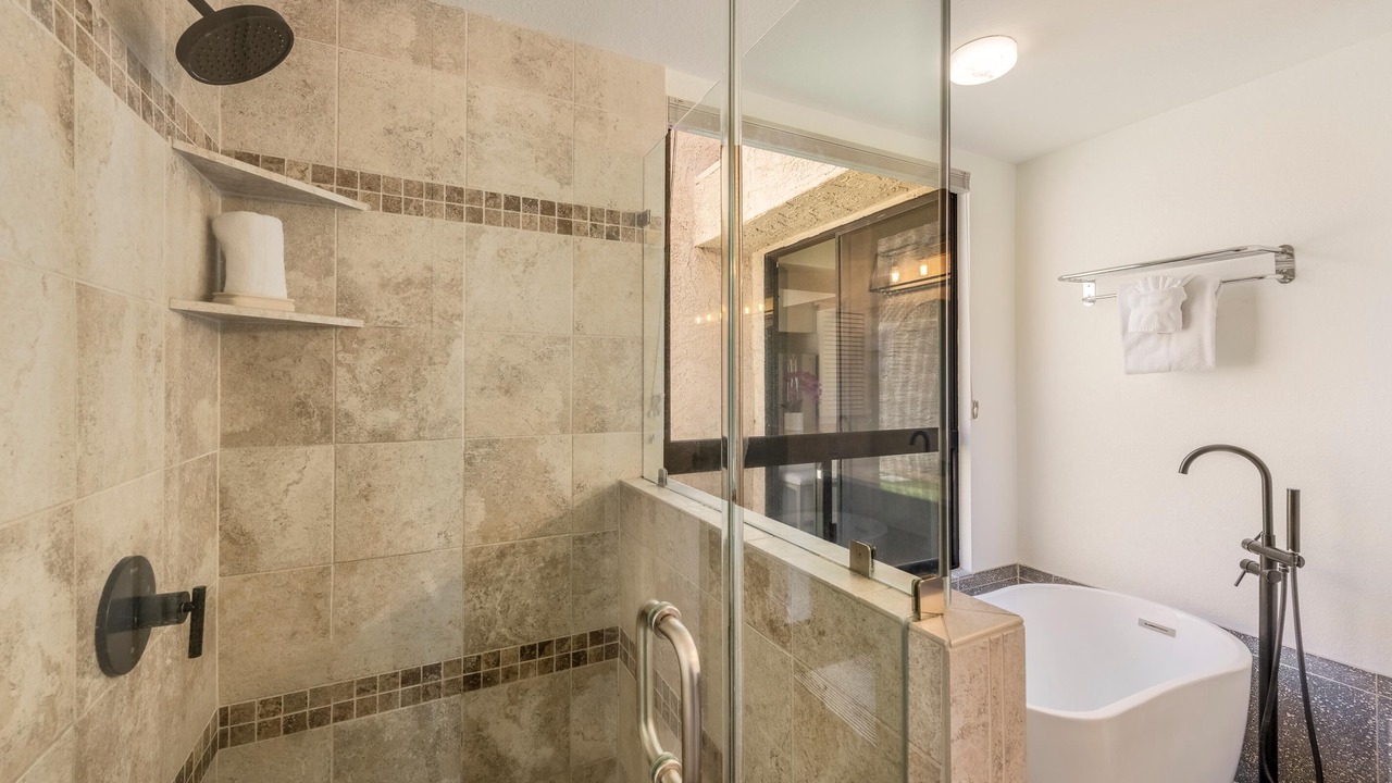 Photo of Bathroom in Waikoloa