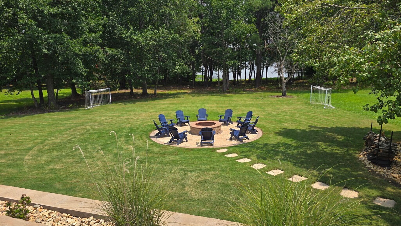 Photo of Outdoor in Bracey